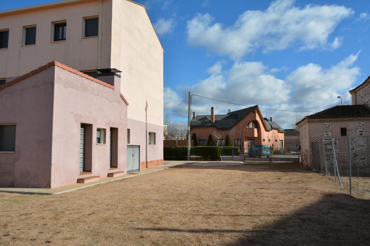 Albergue Villa Nava De La Asuncion Esterno foto